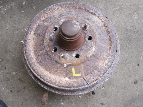 Buick Front Left/Driver Drum Brake Used OEM Steering Knuckle Spindle