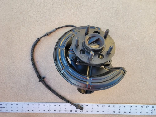 Buick Reatta Rear Left/Driver With Hub Used OEM Steering Knuckle Spindle