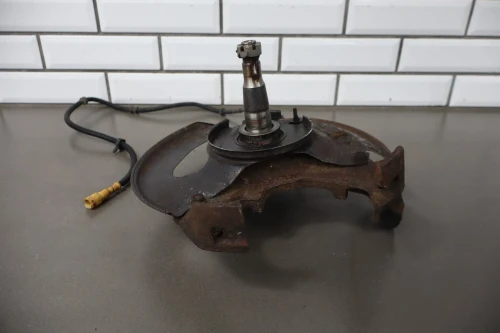 1995 Cadillac Fleetwood Front Left/Driver Used OEM Steering Knuckle Spindle