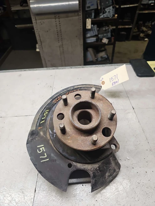 1997-1999 Cadillac Eldorado Front Right/Passenger Used OEM Steering Knuckle Spindle