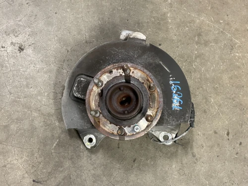 2015-2020 Cadillac Escalade Front Left/Driver RWD With Hub Used OEM Steering Knuckle Spindle