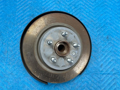 2013-2017 Cadillac XTS Rear Left/Driver FWD With Hub Used OEM Steering Knuckle Spindle
