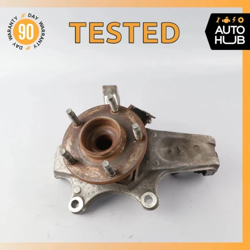 2004-2013 Cadillac 10372109 Front Left/Driver With Hub Used OEM Steering Knuckle Spindle