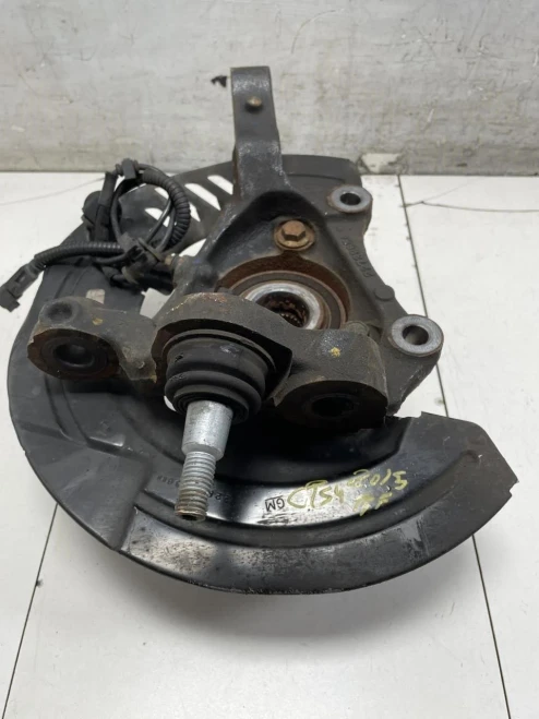 2015 Cadillac CTS Front Right/Passenger Used OEM Steering Knuckle Spindle
