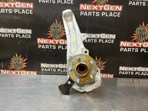 2011 Cadillac CTS-V 15775067 Front Left/Driver With Hub Used OEM Steering Knuckle Spindle