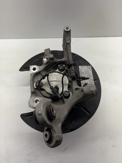 2019-2023 Cadillac XT4 Rear Left/Driver FWD With Hub Used OEM Steering Knuckle Spindle