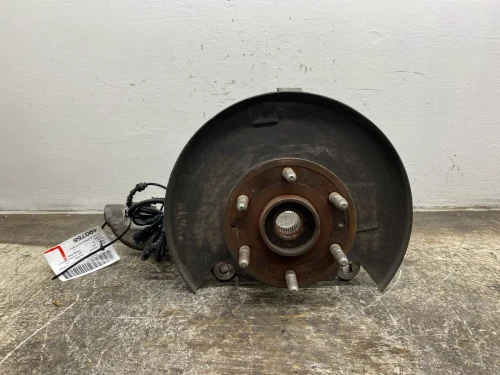 2021-2025 Cadillac Escalade ESV Front Right/Passenger With Hub Used OEM Steering Knuckle Spindle