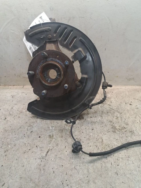 2014 Cadillac ATS 4414018 Front Right/Passenger Used OEM Steering Knuckle Spindle