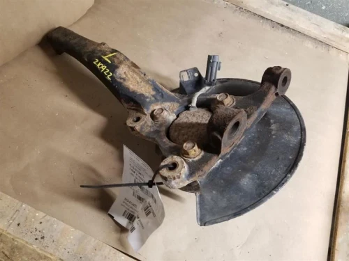 2003-2007 Cadillac CTS 1640705 Front Left/Driver Used OEM Steering Knuckle Spindle