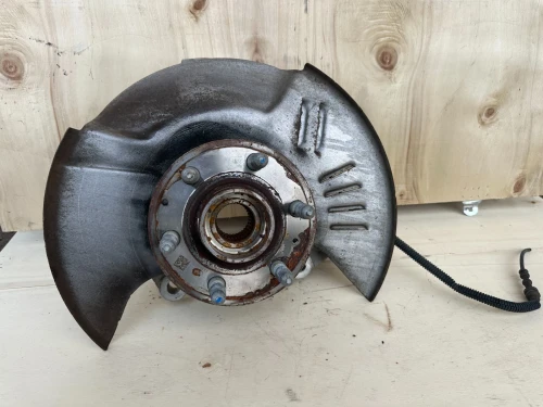2017-2025 Cadillac XT5 Front Right/Passenger With Hub Used OEM Steering Knuckle Spindle