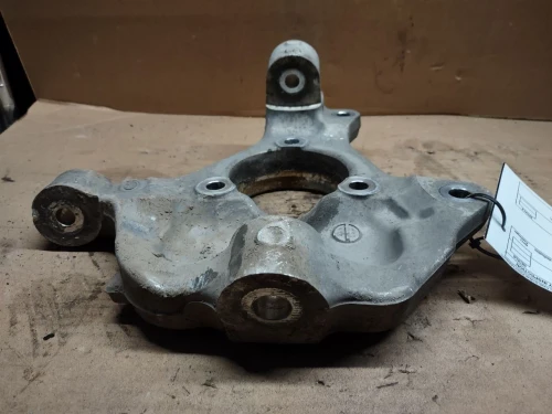2015-2020 Cadillac Escalade 2729330 Front Right/Passenger Used OEM Steering Knuckle Spindle
