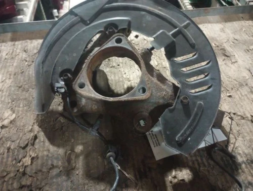 2014-2019 Cadillac CTS 2750256 Front Left/Driver AWD Used OEM Steering Knuckle Spindle