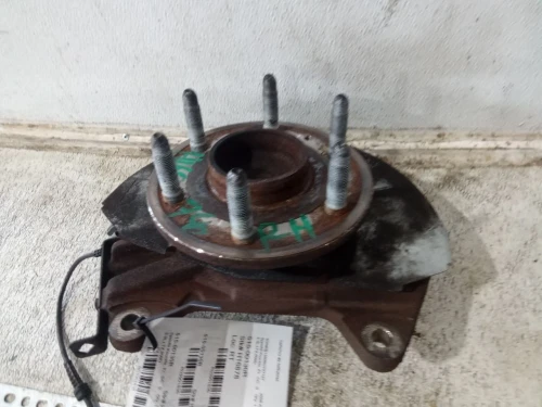 2007-2014 Cadillac Escalade 3901836 Front Right/Passenger Used OEM Steering Knuckle Spindle