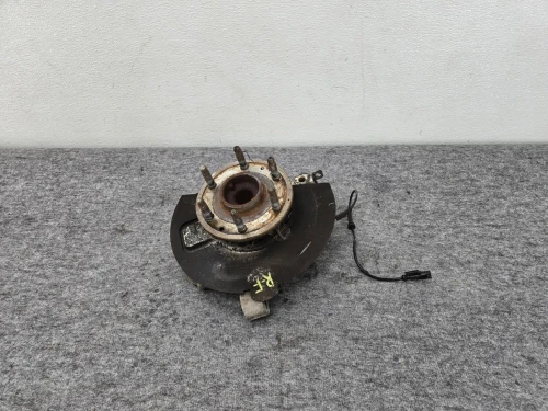 2015-2020 Cadillac Escalade Front Right/Passenger 4X2 With Hub Used OEM Steering Knuckle Spindle