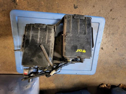 1997-1998-1999-2000-2001-2002 JAGUAR XK8 FUEL VAPOR CHAROCAL CANISTER LJB1525AA