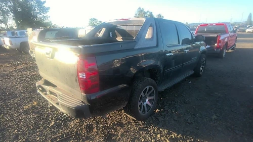 2007-2014 Cadillac Escalade 33119001 Front Right/Passenger Used OEM Steering Knuckle Spindle
