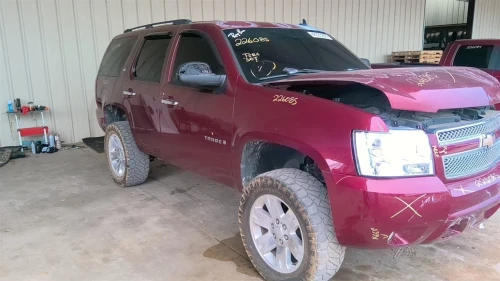 2007-2014 Cadillac Escalade 1350848 Front Left/Driver Used OEM Steering Knuckle Spindle