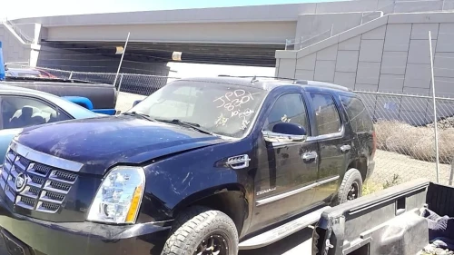 2007-2014 Cadillac Escalade 32924977 Front Right/Passenger Used OEM Steering Knuckle Spindle