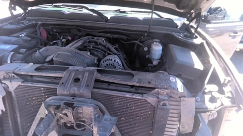 2007-2014 Cadillac Escalade 30332665 Front Left/Driver Used OEM Steering Knuckle Spindle