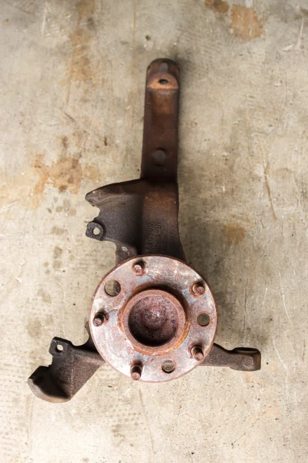 1993-1997 Chevrolet Camaro Front Right/Passenger Used OEM Steering Knuckle Spindle