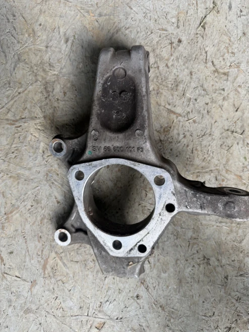 1997-2004 Chevrolet Corvette 10237238 Front Right/Passenger Used OEM Steering Knuckle Spindle