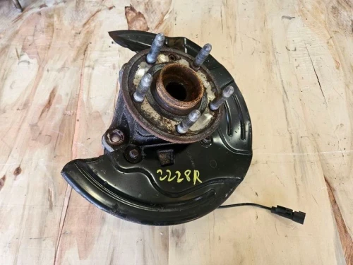 2010-2015 Chevrolet Camaro Front Right/Passenger Used OEM Steering Knuckle Spindle