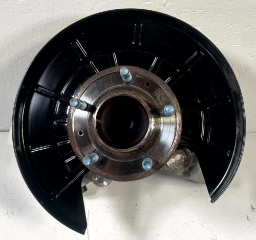 2025 Chevrolet Equinox Rear Left/Driver With Hub With Bearing Used OEM Steering Knuckle Spindle