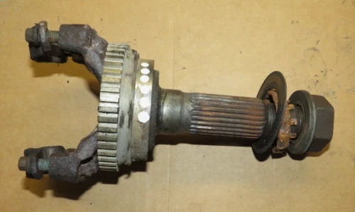 1986-1987 Chevrolet Corvette 14087673 Rear Used OEM Steering Knuckle Spindle