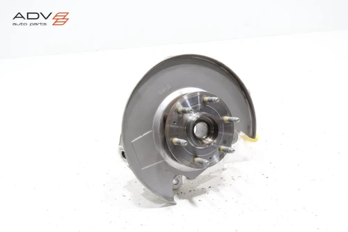 2023-2026 Chevrolet Colorado Front Left/Driver 4WD With Hub Used OEM Steering Knuckle Spindle