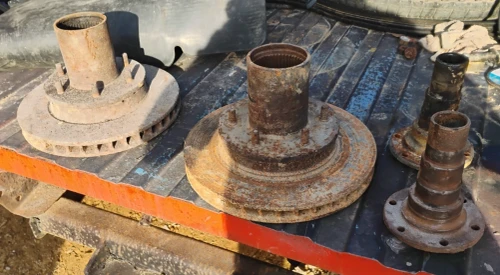 1977-1987 Chevrolet K10 With Hub Used OEM Steering Knuckle Spindle
