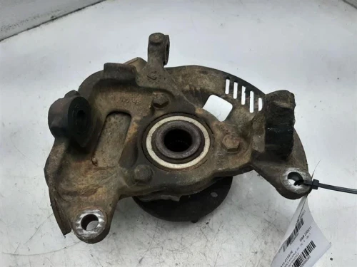 1997-2005 Chevrolet Blazer Front Right/Passenger AWD Used OEM Steering Knuckle Spindle