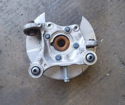 2021-2024 Chevrolet Suburban Rear Left/Driver With Hub Used OEM Steering Knuckle Spindle