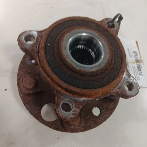2021-2023 Chevrolet Trailblazer Rear Left/Driver With Hub Used OEM Steering Knuckle Spindle