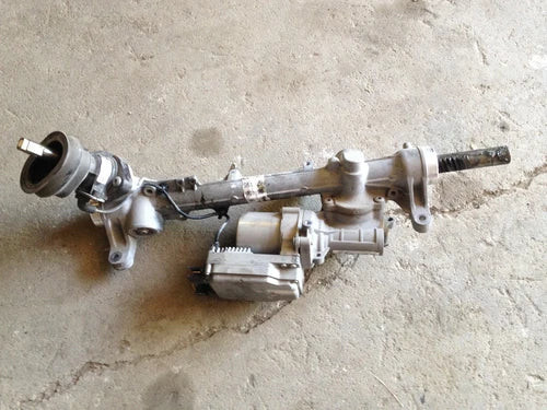 14 - 17 MERCEDES BENZ CLA250 CLA45 AMG Steering rack and pinion 2464604701 OEM / used OEM rack and pinion assembly