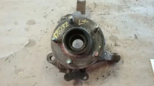 2001-2004 Chevrolet Impala 1231568 Front Left/Driver Used OEM Steering Knuckle Spindle