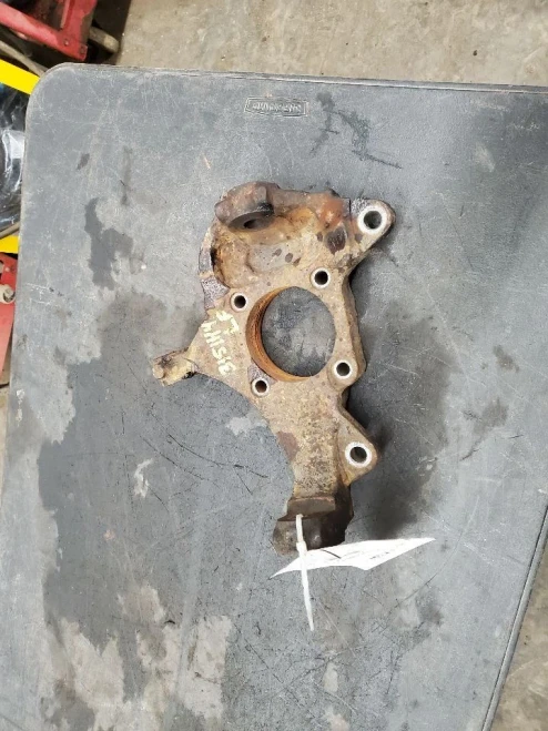 2003-2024 Chevrolet Express 2500 Front Left/Driver Used OEM Steering Knuckle Spindle