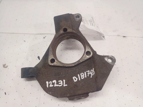 1999 Chevrolet Silverado 1500 11392765 Front Left/Driver Used OEM Steering Knuckle Spindle