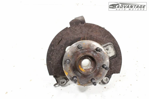 2015-2020 Chevrolet Suburban Front Right/Passenger 4WD With Hub Used OEM Steering Knuckle Spindle