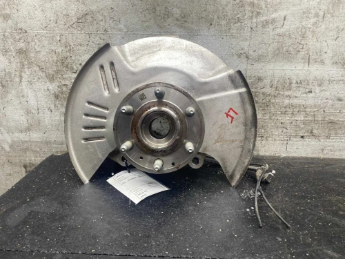 2024-2025 Chevrolet Traverse Front Left/Driver AWD With Hub Used OEM Steering Knuckle Spindle