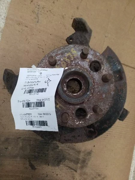 1992-1994 Chevrolet Astro Front Right/Passenger AWD Used OEM Steering Knuckle Spindle