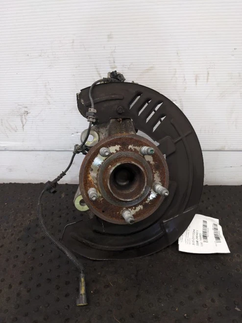 2016-2023 Chevrolet Camaro 1156520 Front Right/Passenger Used OEM Steering Knuckle Spindle