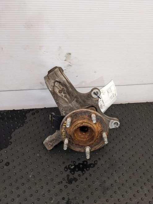2005-2013 Chevrolet Corvette 1184708 Used OEM Steering Knuckle Spindle