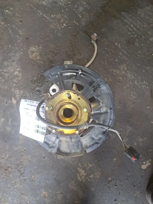 2021 Chevrolet Trailblazer 4383845 Front Left/Driver Used OEM Steering Knuckle Spindle