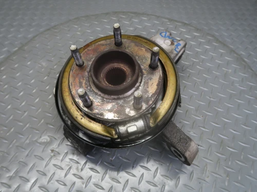 2005-2008 Chevrolet Corvette Rear Left/Driver With Hub With Bearing Used OEM Steering Knuckle Spindle