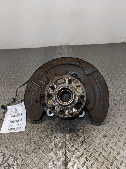 2016-2024 Chevrolet Camaro 1176816 Front Right/Passenger Used OEM Steering Knuckle Spindle