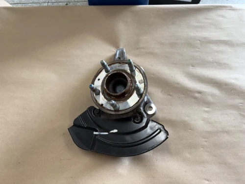 2016-2023 Chevrolet Camaro Front Left/Driver With Hub Used OEM Steering Knuckle Spindle