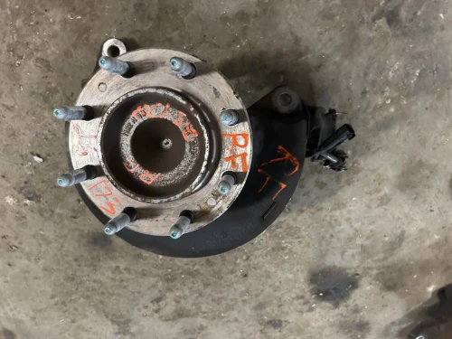 2020 Chevrolet Front Right/Passenger Used OEM Steering Knuckle Spindle