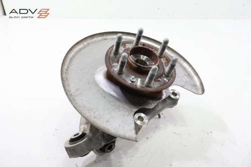 2019-2025 Chevrolet Blazer Rear Left/Driver FWD With Hub Used OEM Steering Knuckle Spindle