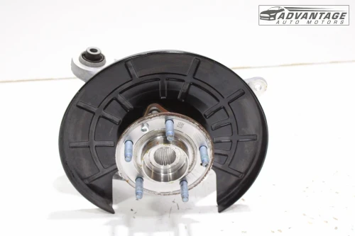 2025-2026 Chevrolet Equinox Rear Right/Passenger AWD With Hub Used OEM Steering Knuckle Spindle