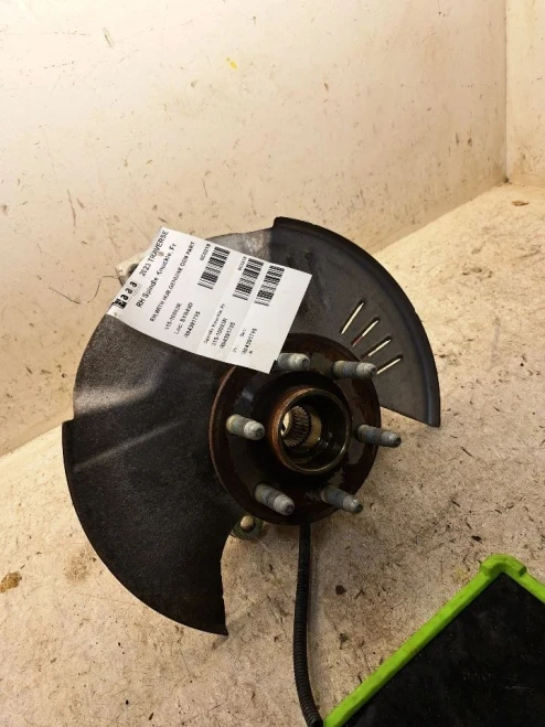 2023 Chevrolet Traverse 4391795 Front Right/Passenger Used OEM Steering Knuckle Spindle